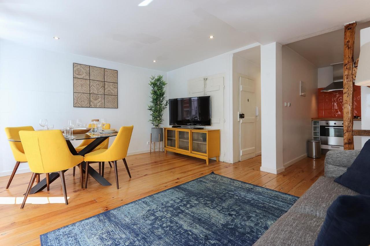 Charming And Stylish Downtown Apt In XIX Century Building Lisboa Exteriör bild