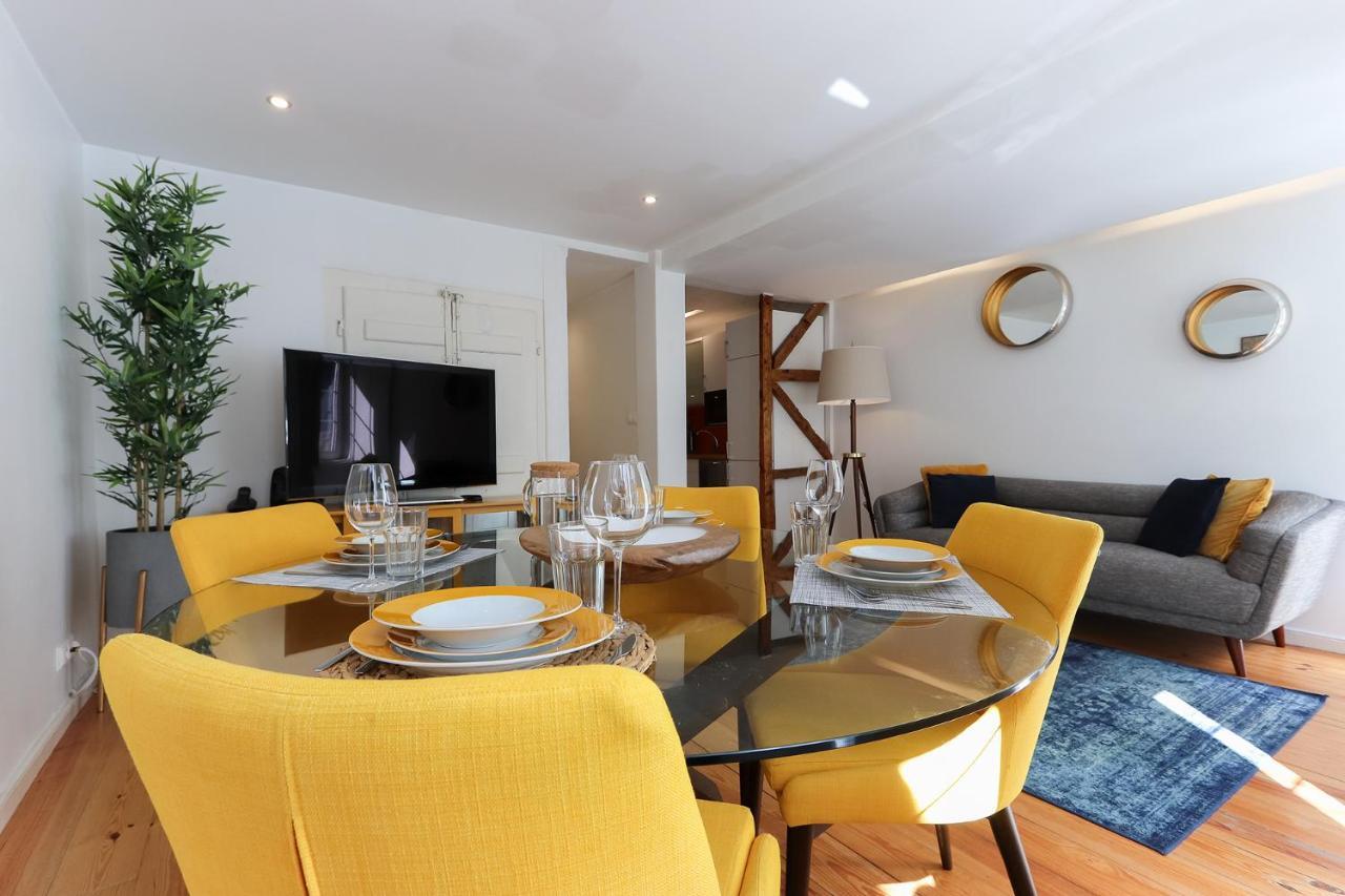 Charming And Stylish Downtown Apt In XIX Century Building Lisboa Exteriör bild