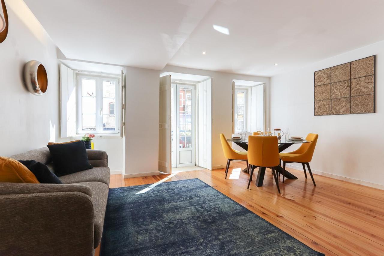 Charming And Stylish Downtown Apt In XIX Century Building Lisboa Exteriör bild