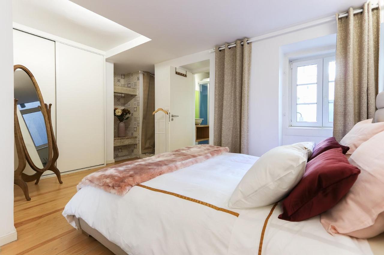 Charming And Stylish Downtown Apt In XIX Century Building Lisboa Exteriör bild