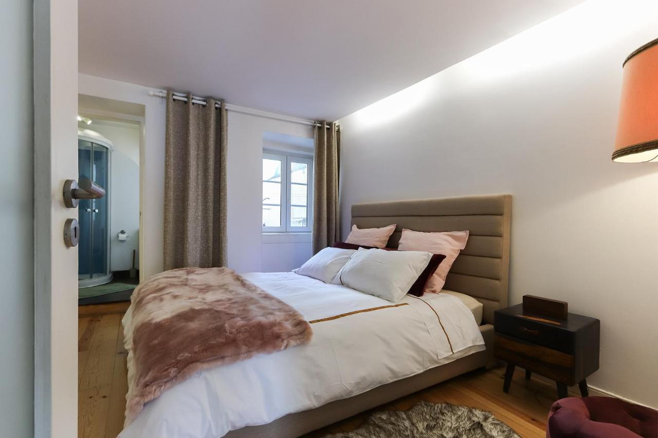 Charming And Stylish Downtown Apt In XIX Century Building Lisboa Exteriör bild