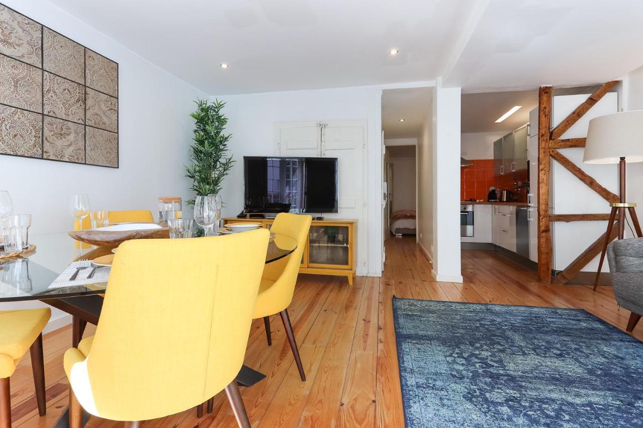 Charming And Stylish Downtown Apt In XIX Century Building Lisboa Exteriör bild