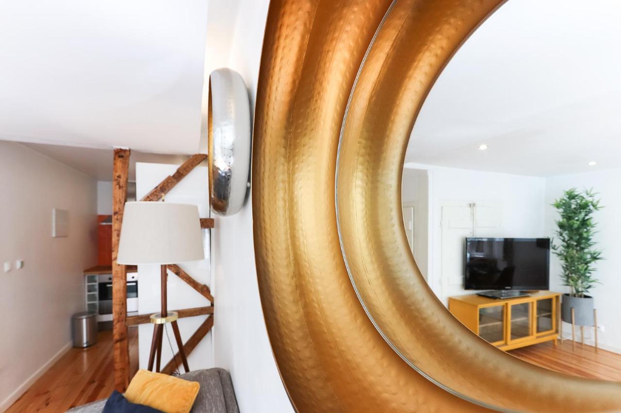 Charming And Stylish Downtown Apt In XIX Century Building Lisboa Exteriör bild