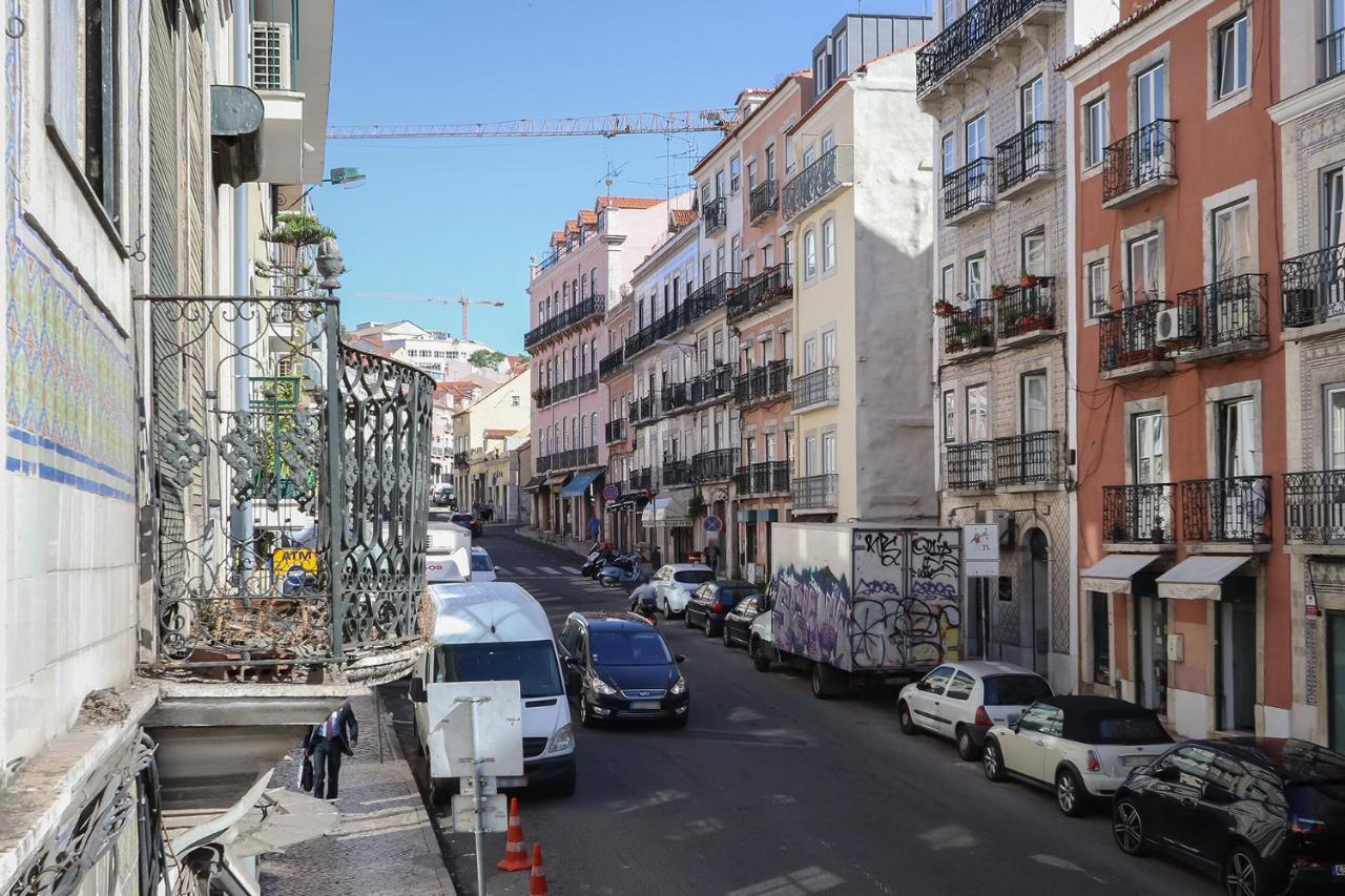 Charming And Stylish Downtown Apt In XIX Century Building Lisboa Exteriör bild