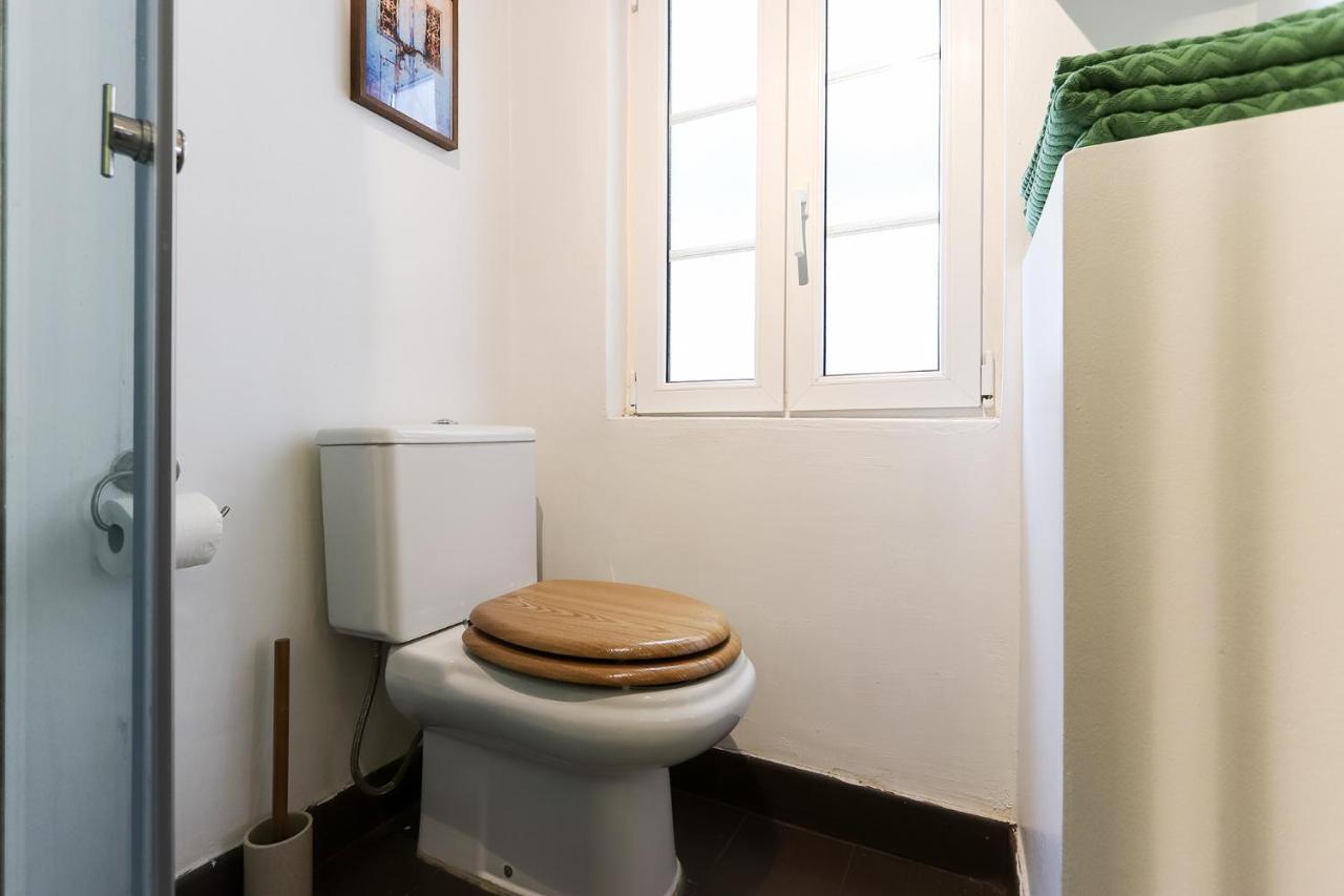Charming And Stylish Downtown Apt In XIX Century Building Lisboa Exteriör bild